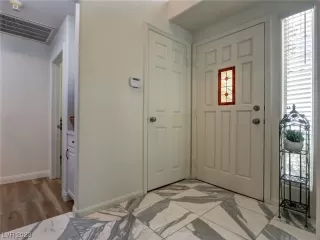 Photo #4: 2502860 Listing 