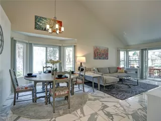 Photo #5: 2502860 Listing 