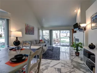 Photo #6: 2502860 Listing 