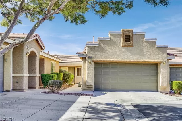 MLS: 2502872 Condo For Sale