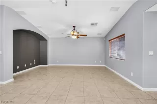 Photo #3: 2502872 Listing 