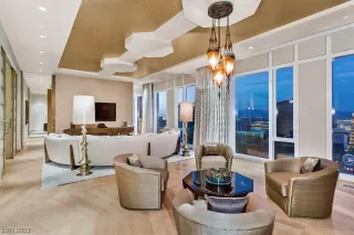 Photo #5: 2502887 Listing 