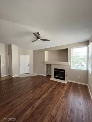 Photo #3: 2502900 Listing 