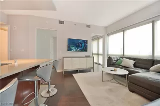 Photo #2: 2502914 Listing 