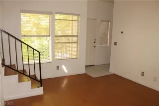 Photo #2: 2502959 Listing 