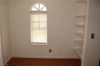 Photo #3: 2502959 Listing 