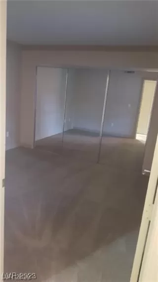 Photo #4: 2502960 Listing 