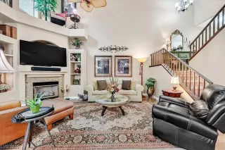 Photo #5: 2502975 Listing