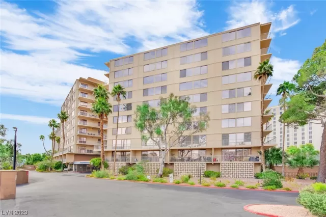 MLS: 2502994 Condo For Sale