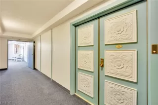 Photo #2: 2502994 Listing