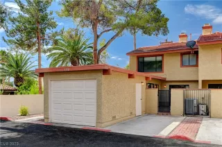 Photo #2: 2503055 Listing 