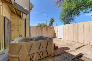 Photo #2: 2503061 Listing 