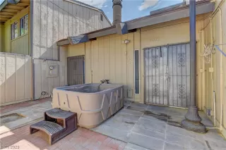 Photo #3: 2503061 Listing 