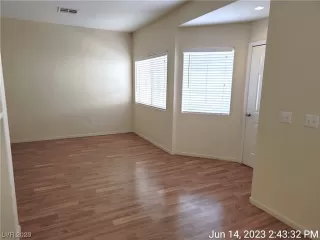 Photo #3: 2503078 Listing 