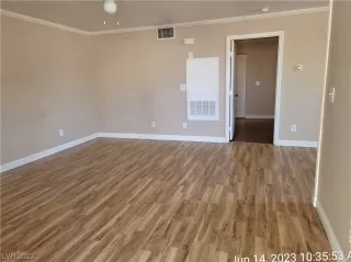 Photo #2: 2503079 Listing 