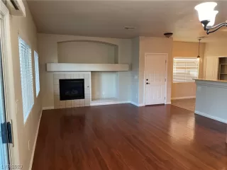 Photo #1: 2503091 Listing 