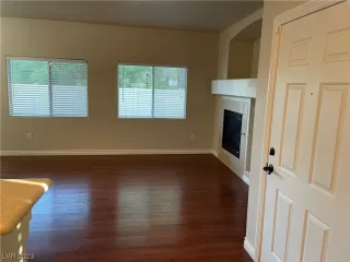 Photo #2: 2503091 Listing 