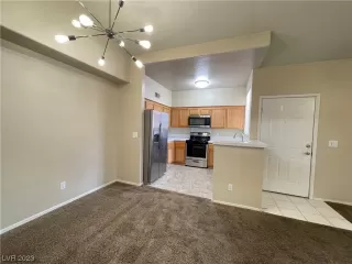 Photo #5: 2503093 Listing 