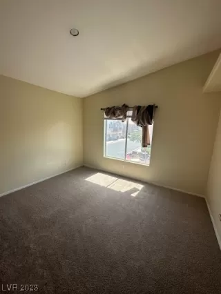 Photo #4: 2503113 Listing 