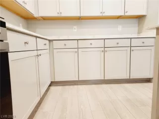 Photo #4: 2503121 Listing 