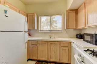 Photo #1: 2503137 Listing