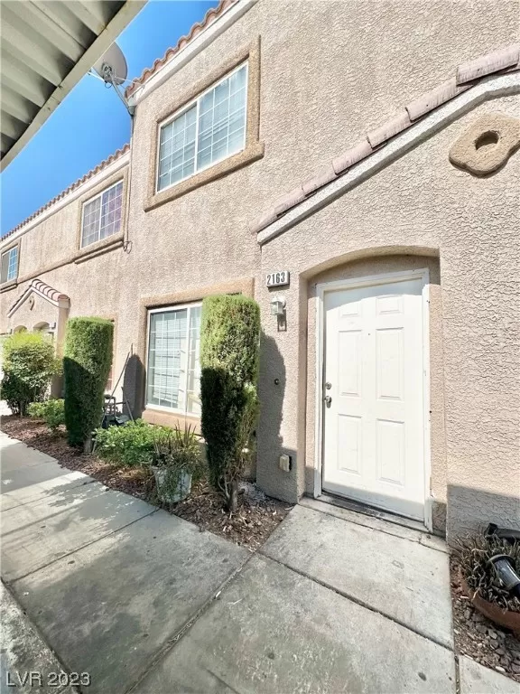 MLS: 2503163 Condo For Sale