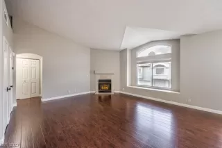 Photo #1: 2503192 Listing