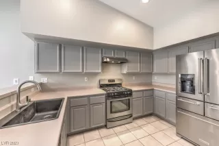 Photo #4: 2503192 Listing