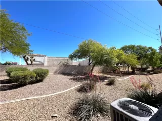 Photo #6: 2503208 Listing 