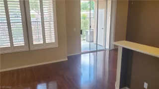 Photo #4: 2503256 Listing 