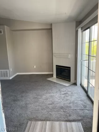 Photo #2: 2503283 Listing 