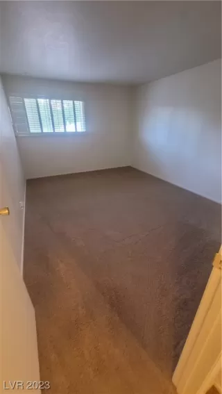 Photo #6: 2503312 Listing 