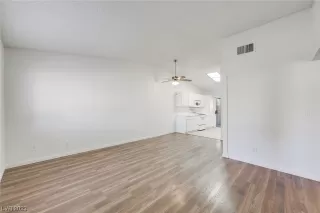 Photo #1: 2503351 Listing