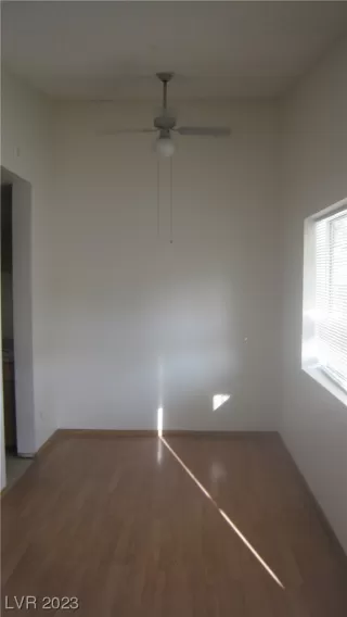 Photo #3: 2503396 Listing 