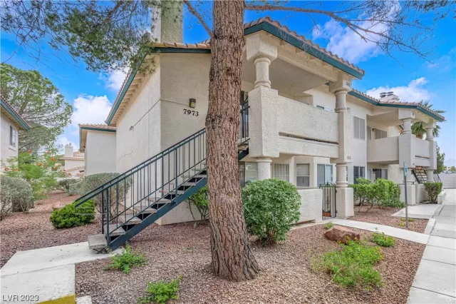 MLS: 2503402 Condo For Sale