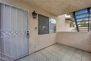 Photo #4: 2503402 Listing