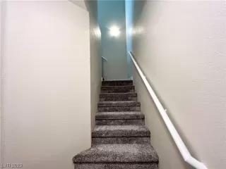 Photo #2: 2503421 Listing 