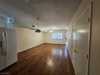 Photo #1: 2503422 Listing