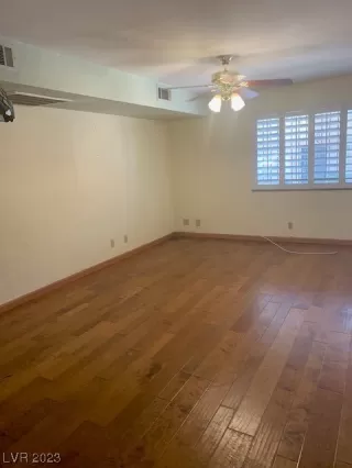 Photo #2: 2503422 Listing