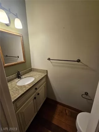 Photo #6: 2503422 Listing