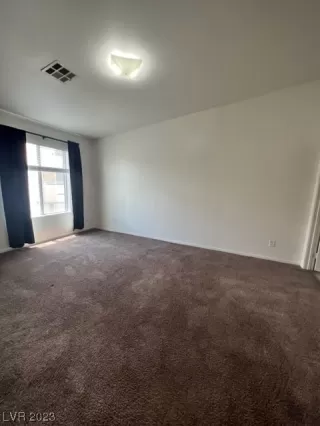 Photo #4: 2503433 Listing 