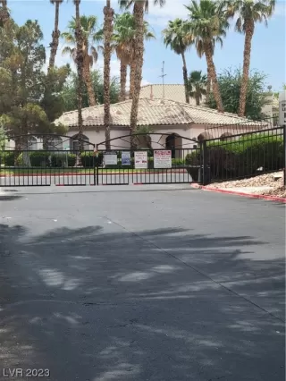 Photo #1: 2503438 Listing 