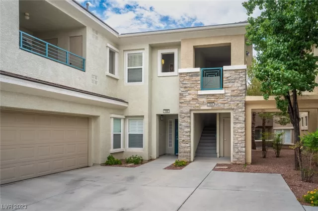 MLS: 2503461 Condo For Sale