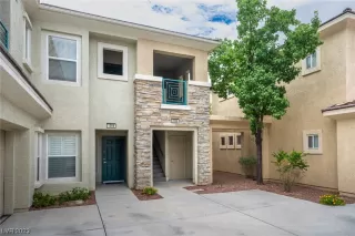 Photo #1: 2503461 Listing 