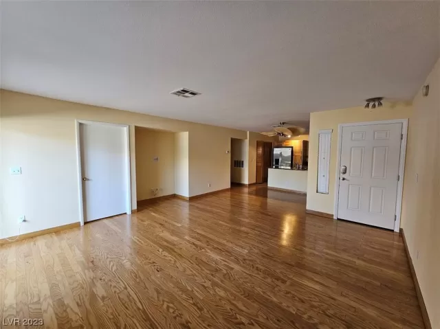 MLS: 2503489 Condo For Sale