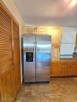 Photo #5: 2503489 Listing