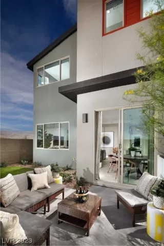 Photo #2: 2503517 Listing