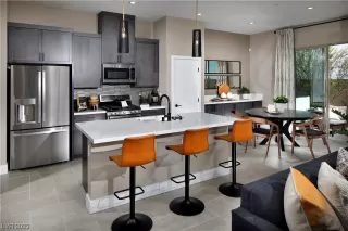 Photo #4: 2503517 Listing