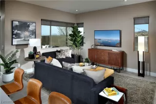 Photo #6: 2503517 Listing