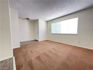 Photo #1: 2503531 Listing 